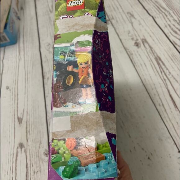 Lego Friends Stephanie’s Buggy & Trailer - Picture 5 of 6